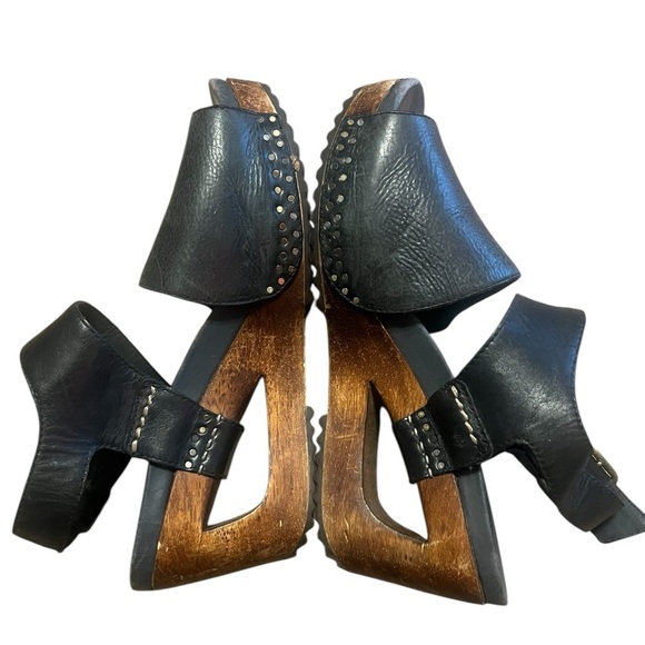 Black Wedge Sandals - Picture 6 of 11